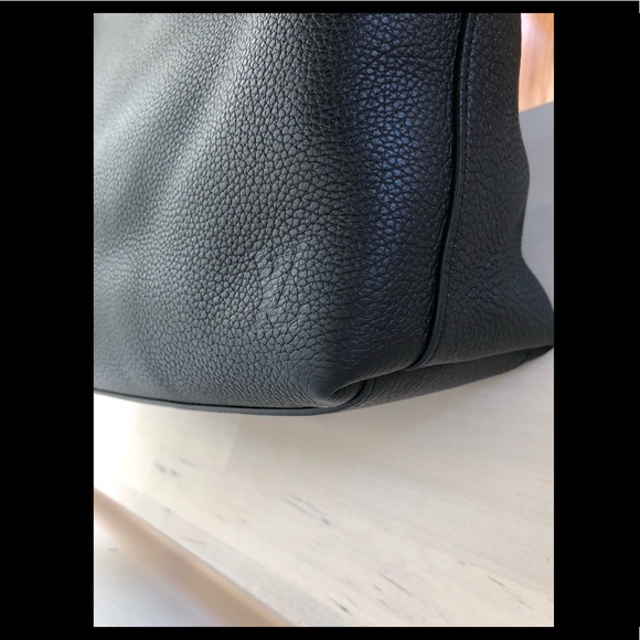 Louis Vuitton 
Voyage Tote
Black Taurillon Leather - Picture 3 of 12